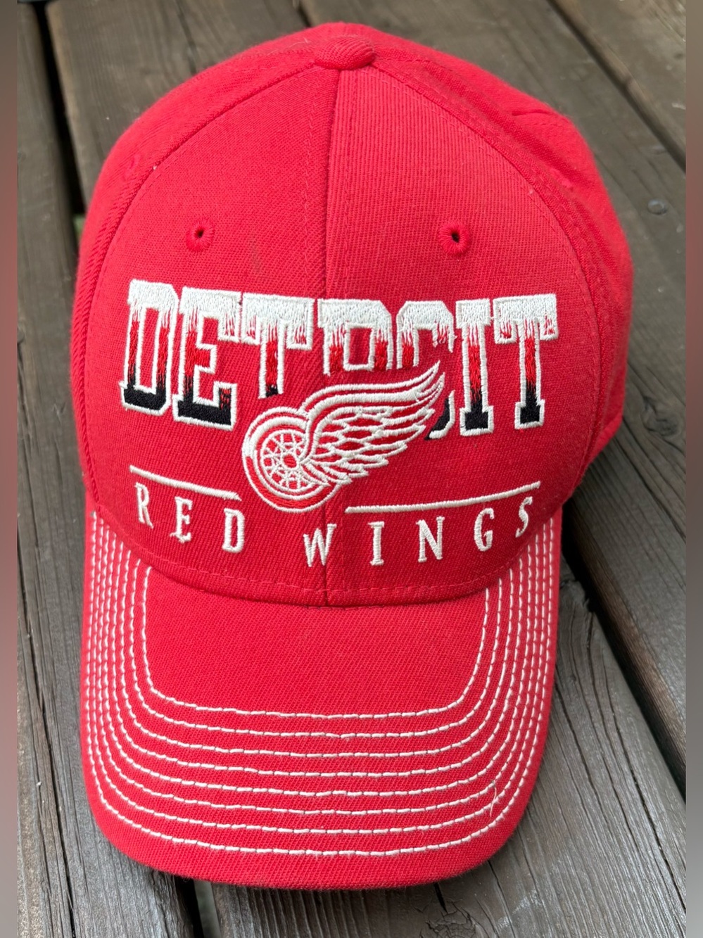 CCM Pro Ok’d Detroit Red Wings Red Fit Max Hat Size L/XL EUC - Picture 2 of 7